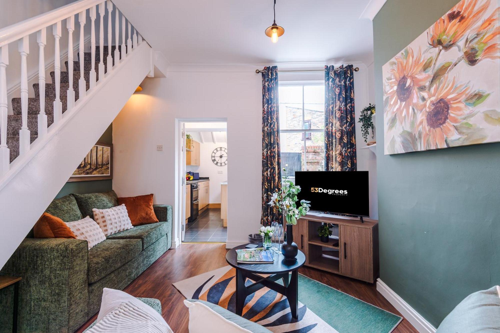 New! Stunning 2-Bed City-Centre Home In Chester By 53 Degrees Property - Ideal For Couples & Groups - Sleeps 6! Exterior photo