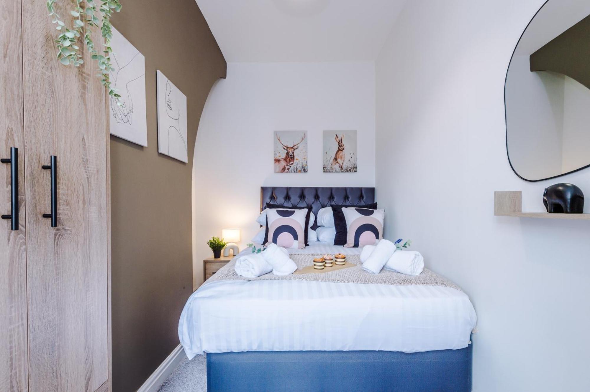 New! Stunning 2-Bed City-Centre Home In Chester By 53 Degrees Property - Ideal For Couples & Groups - Sleeps 6! Exterior photo